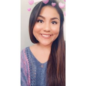 Meet your Posher, Elizabeth